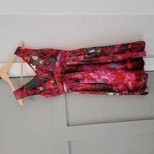 Banana Republic Red Print Silk Size 2 Dress